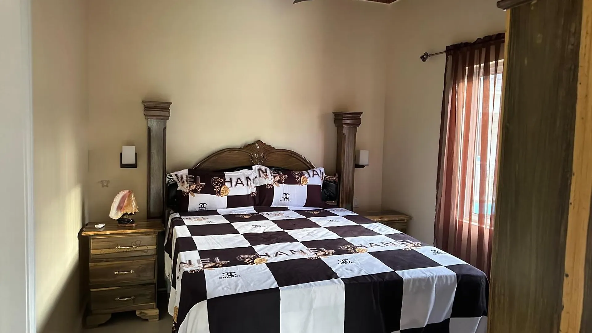Hotel Yoga Dreams Negril